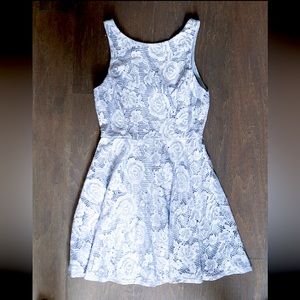 Speechless Floral Lace Periwinkle Mini Dress (M Juniors/S Women’s)